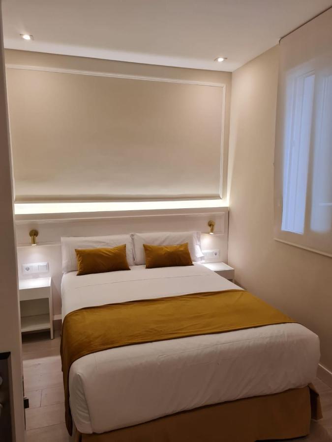 Le Petit Palü-Velarde Otel Madrid Dış mekan fotoğraf