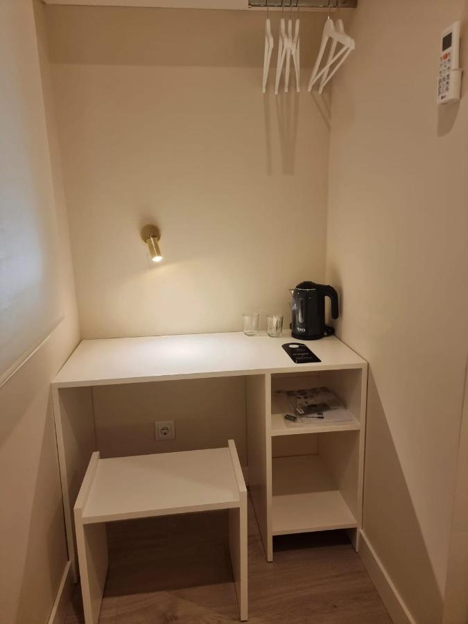 Le Petit Palü-Velarde Otel Madrid Dış mekan fotoğraf
